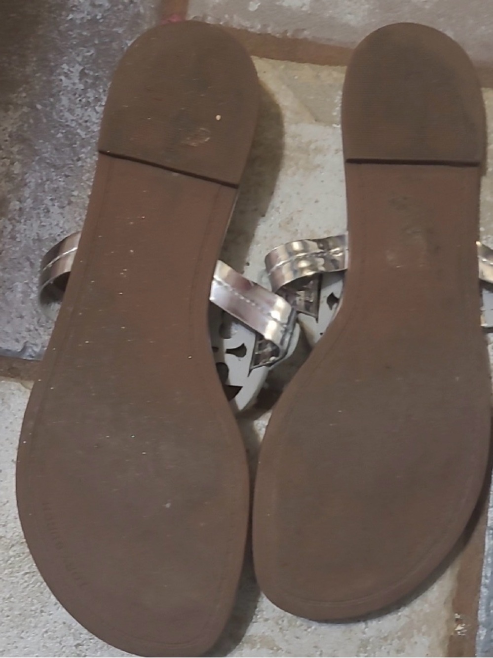 Tory Burch Metallic Silver Logo Thong Sandals - Picture 2 of 3